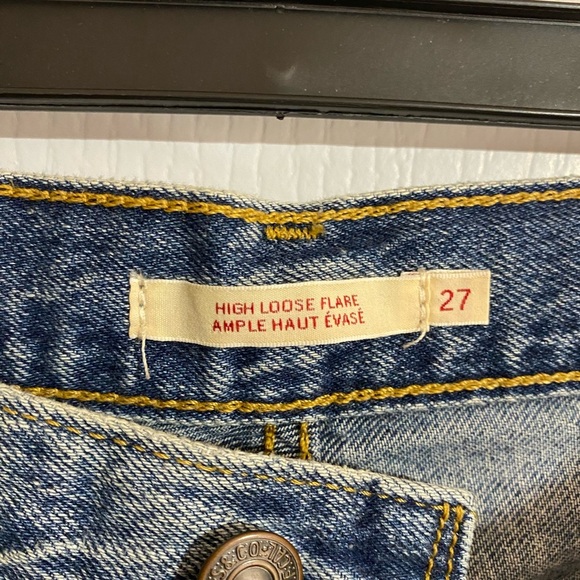 NWOT Levi’s High Loose Flare Ripped Distressed Ultra High Rise Jeans Size 27 - Picture 14 of 16